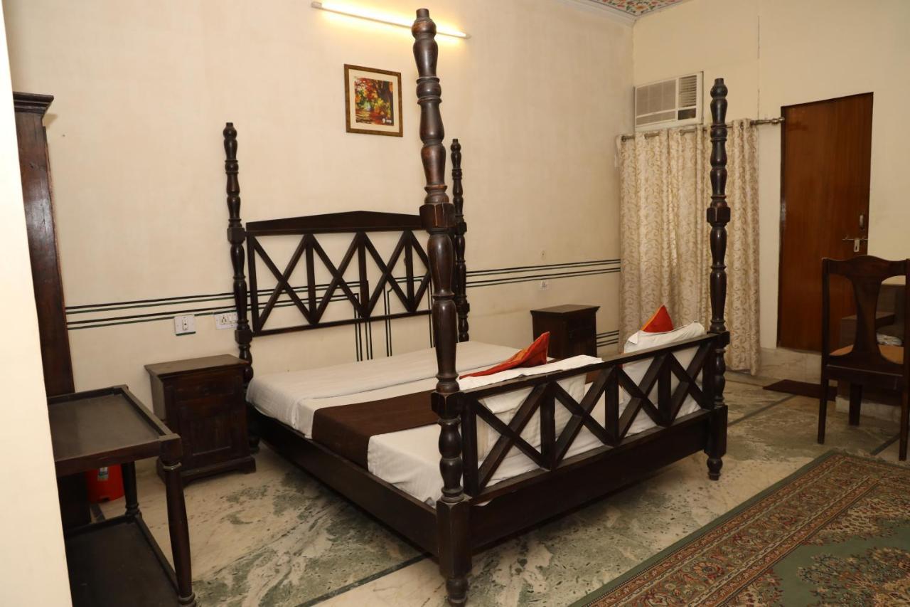 Hotel Raghuraj Palace Jaipur Extérieur photo