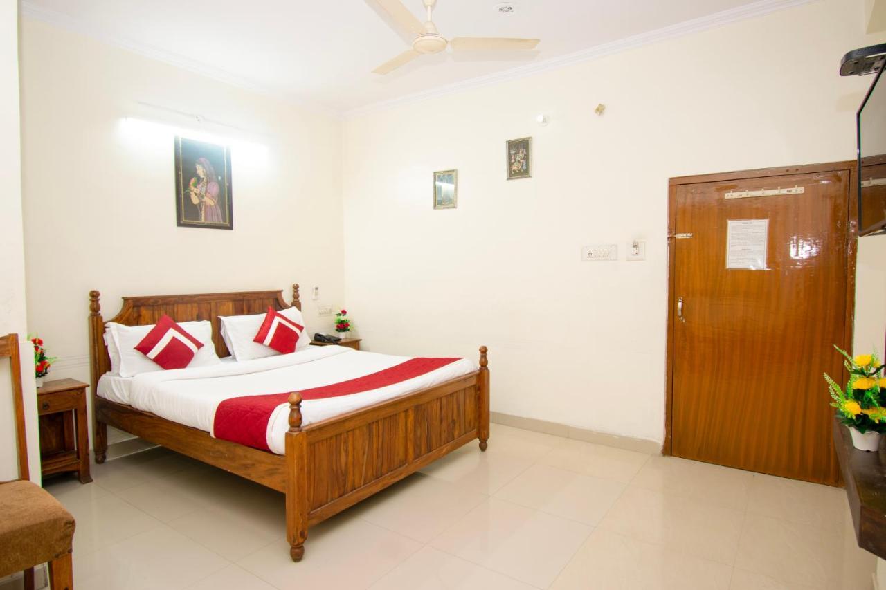 Hotel Raghuraj Palace Jaipur Extérieur photo