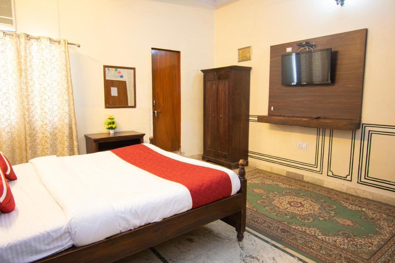 Hotel Raghuraj Palace Jaipur Extérieur photo